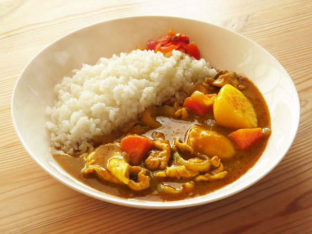 黄色い昭和カレー