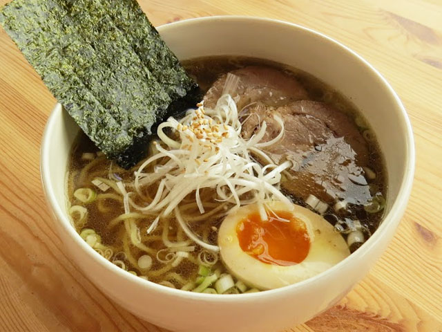 自家製、醤油ラーメン