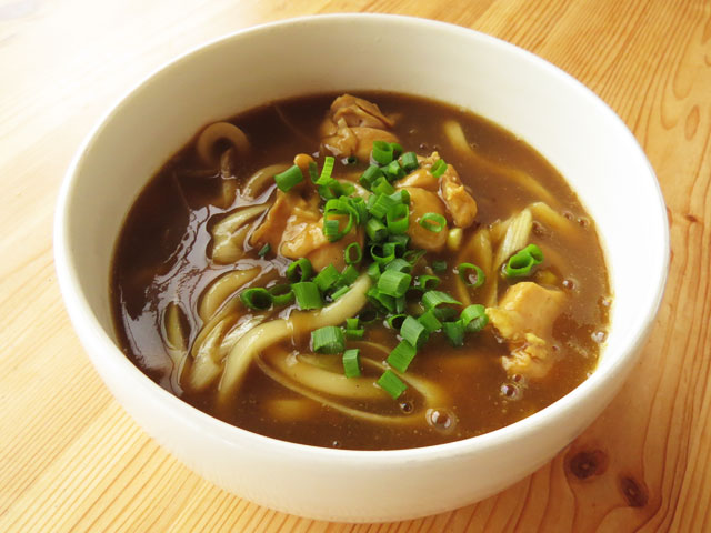 残ったカレーでお蕎麦屋さんのカレーうどん