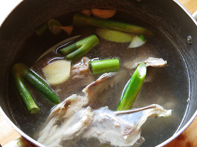 の ラーメン 作り方 スープ 家で簡単・無添加に！ラーメンスープの作り方【顆粒だし・ガラ不使用】