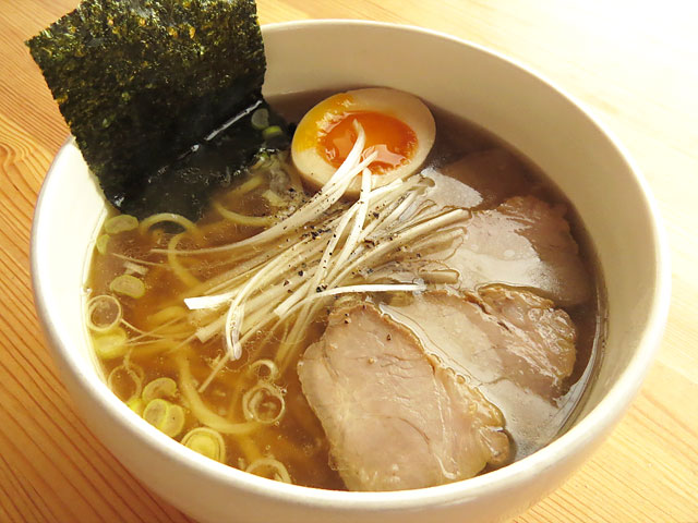 自家製 豚骨醤油ラーメンの作り方 レシピ 醤油ダレからチャーシューまで