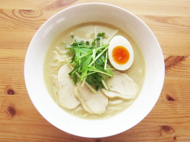 美味しい自家製鶏白湯ラーメン