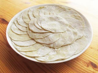 簡単、手作り餃子の皮