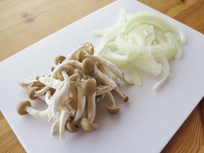 材料の下準備-チキングラタンのレシピ/作り方