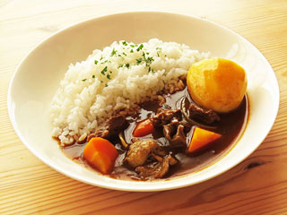 牛すじカレー