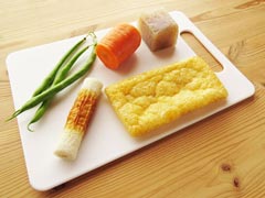分量の目安(ニンジン、いんげん、コンニャク、竹輪、油揚げ)