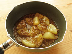 出来上がった大根とひき肉のそぼろあんかけ。